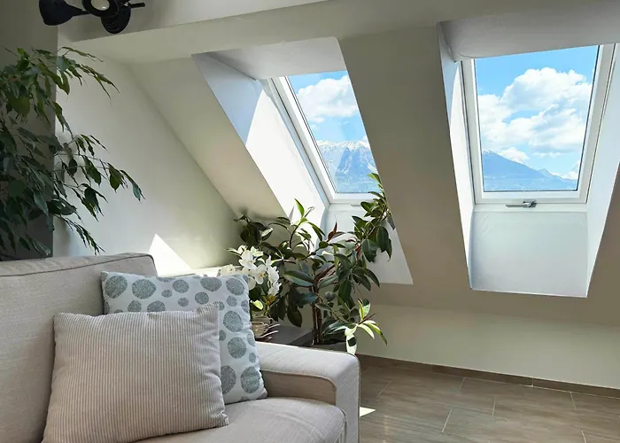 Apartma Deerwood-sky Attic With Castle View-no Kitchen *